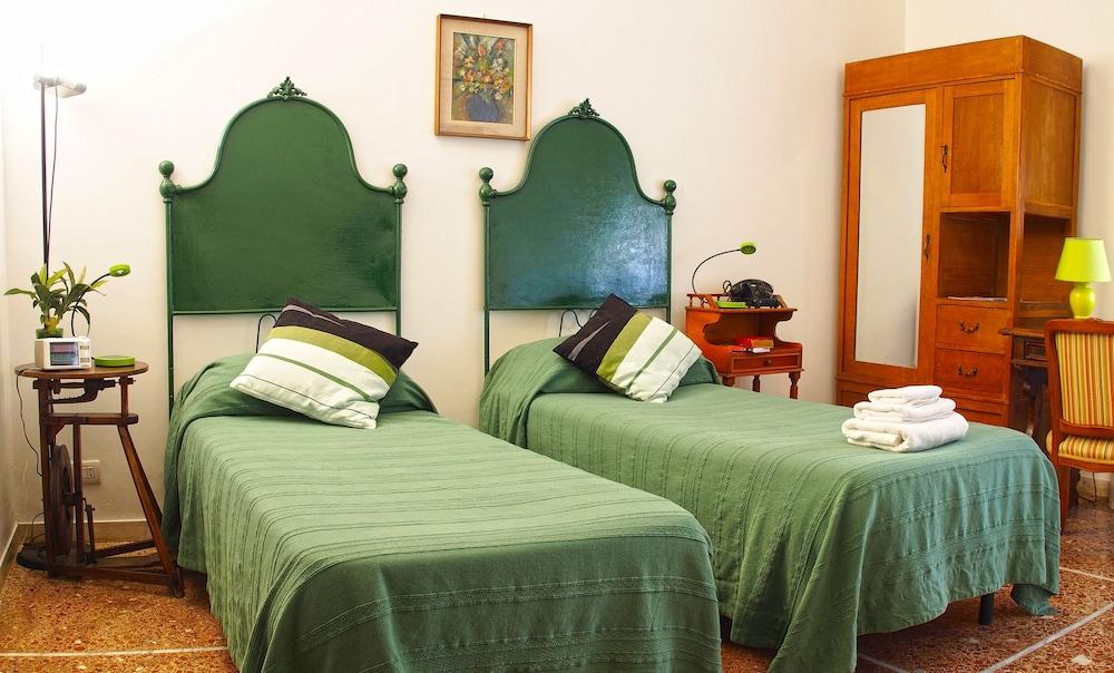 2 Passi Da Bed & Breakfast Rome Bagian luar foto