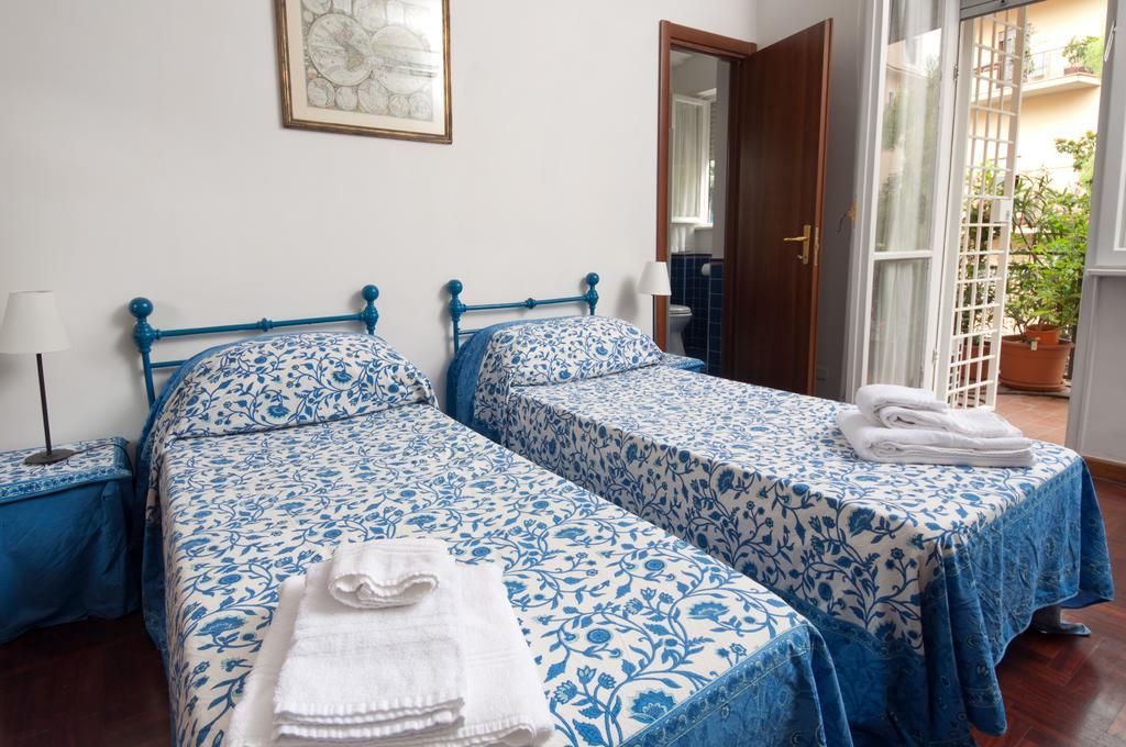 2 Passi Da Bed & Breakfast Rome Bagian luar foto