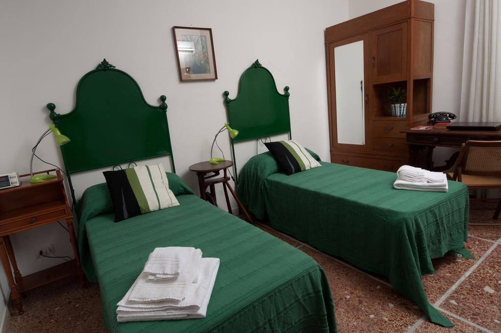 2 Passi Da Bed & Breakfast Rome Bagian luar foto