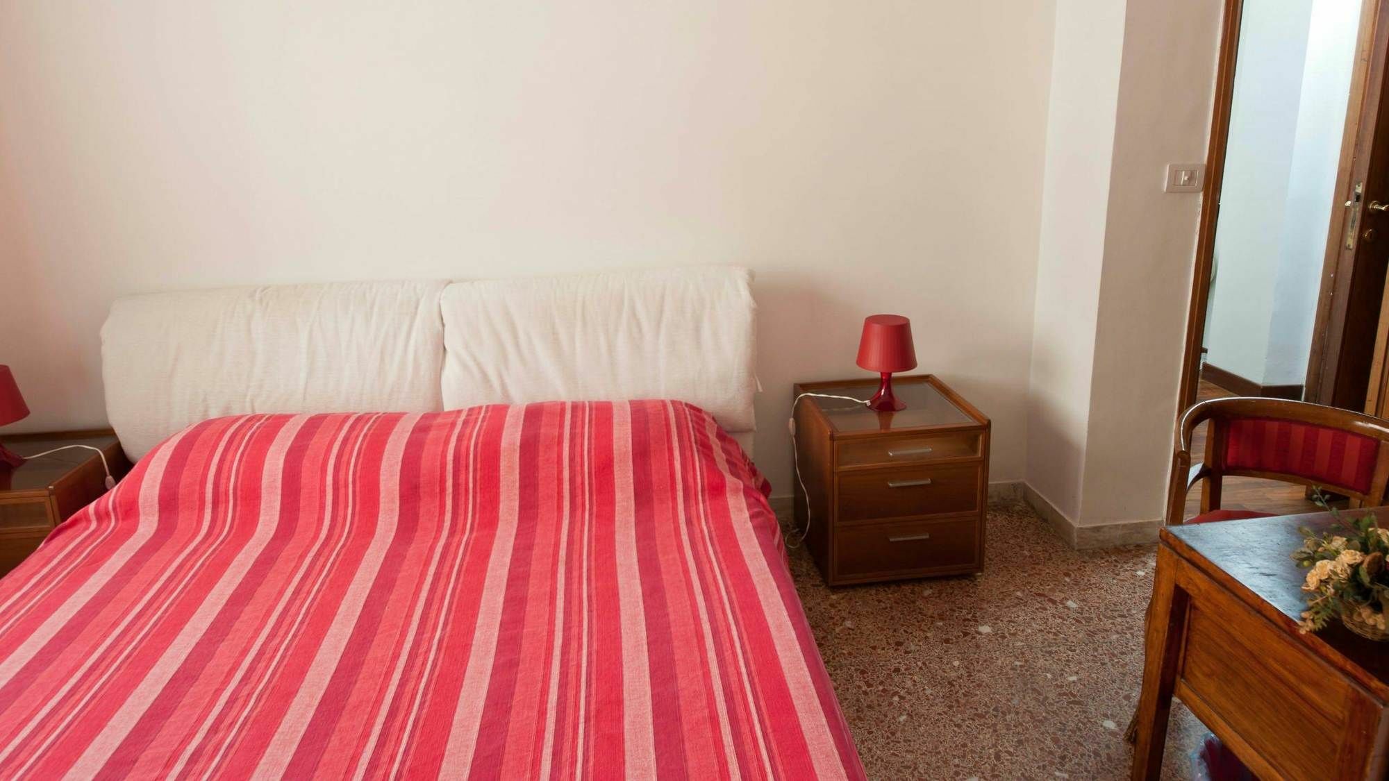 2 Passi Da Bed & Breakfast Rome Bagian luar foto