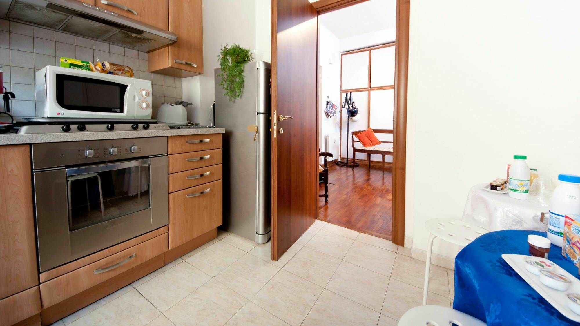 2 Passi Da Bed & Breakfast Rome Bagian luar foto